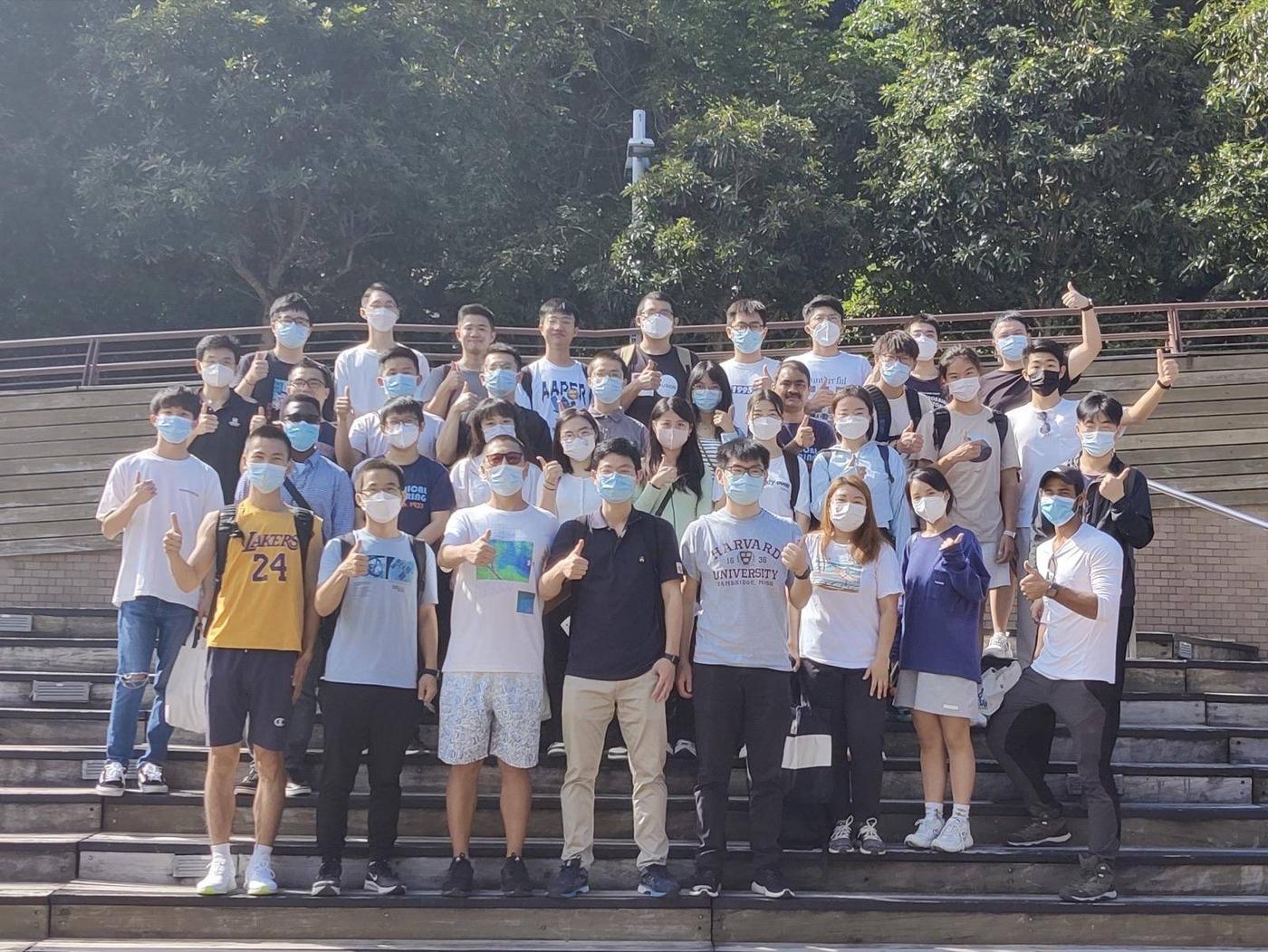 Class Outdoor Photo 2022